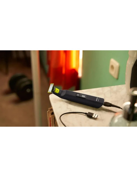 PHILIPS MULTIGROOM ONEBLADE PRO 360º/ 4 ACCESORIOS/ QP6542/15